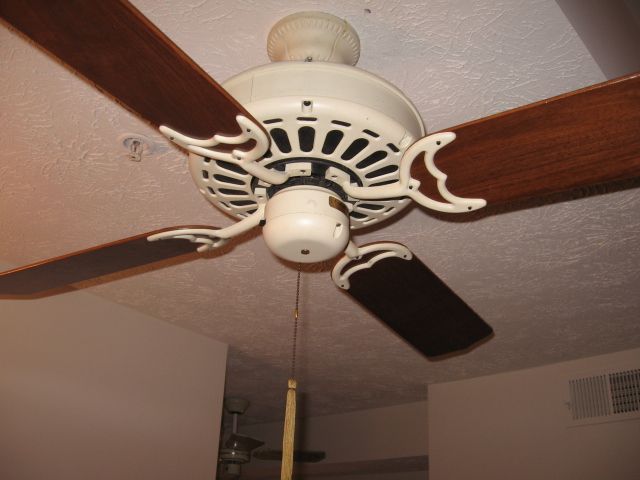 Ventilador de Teto Clássico